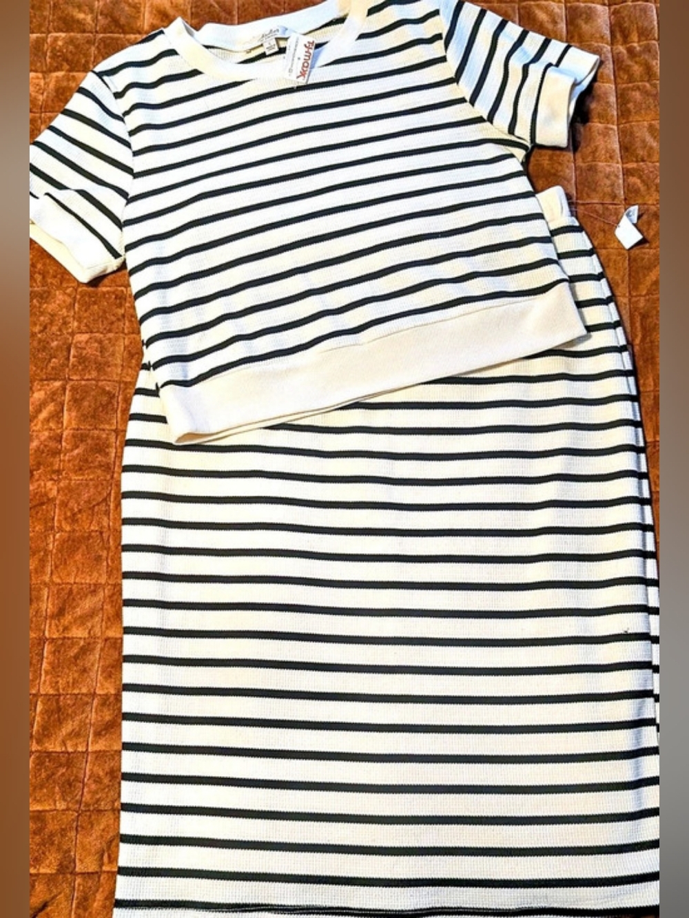 Atelier By Kirious Crop Top Tee & Pencil Skirt Cream & Black Set Sz Large